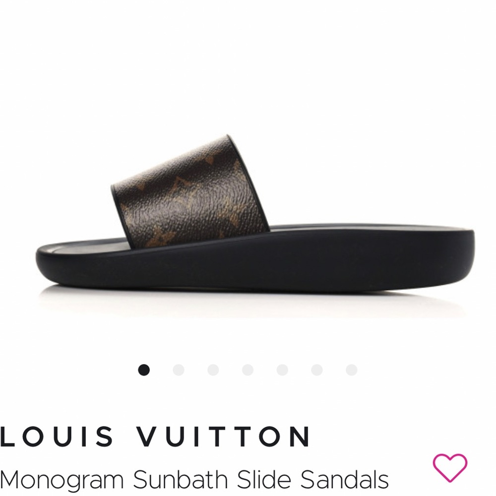 LV MONOGRAM SLIDES SIZE 41. Worn twice. In excellent condition.